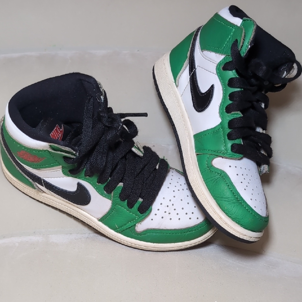 Nike Green and Black High-Top Sneakers